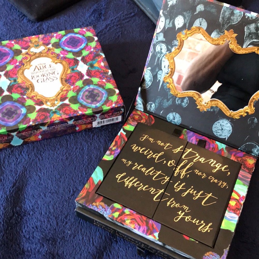 Urban Decay Alice in wonderland